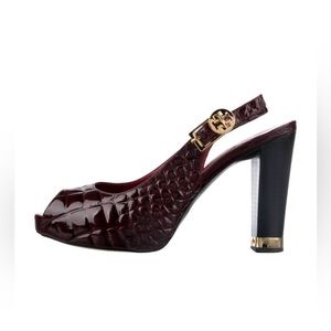 Tory Burch Allison Crocs Burgundy Patent Leather platform pumps. Sz 9.5